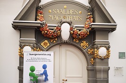 Vorschaufoto zu dem Artikel: eID-Konferenz im Rathaus Kassel zur 9. Mitglieder-versammlung von buergerservice.org: 
Mehr Sicherheit im Internet durch den digitalen Personalausweis