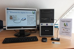 Foto: Die SID-Box an einem Desktop-PC (Intel Core i5, 4 GB Arbeitsspeicher)